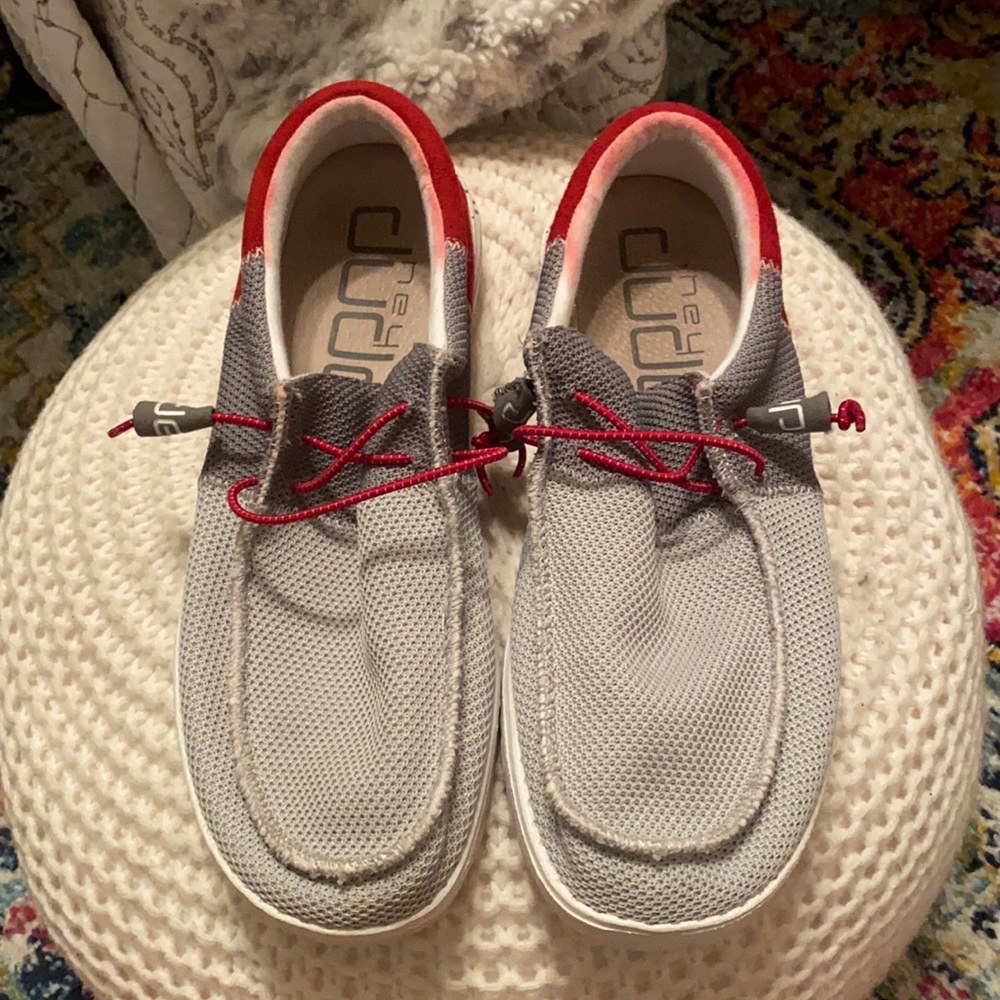 hey dude shoes